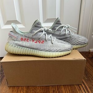 Yeezy Boost 350 V2 Gray Sneakers